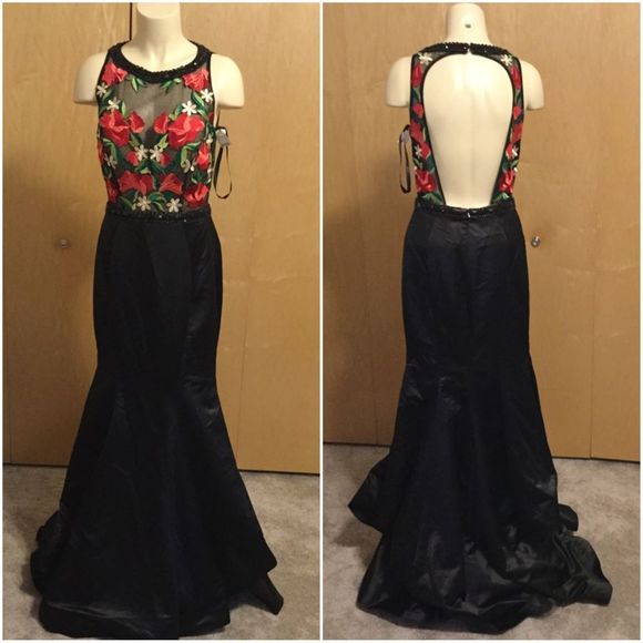 Mac Duggal Dresses & Skirts - Mac Duggal Couture Embroidered Formal 50347